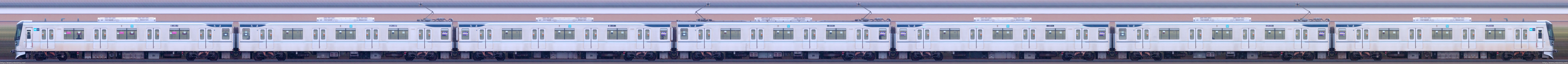 13000系13102F編成山側