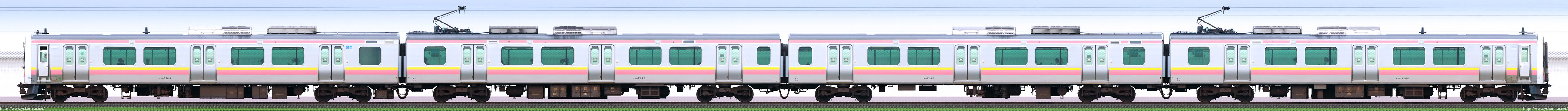 新潟車両センターE129系B5編成海側